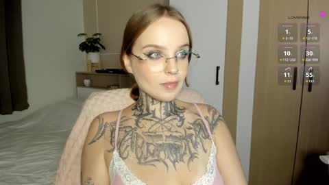 online every day between 10am-23pm online show from February 3, 1:08 pm