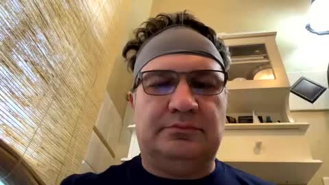 Snapshot of atozzzz chatting on September 21, 8:21 pm atozzzz online show from September 21, 8:21 pm