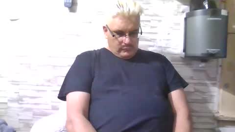 Snapshot of atr2424 chatting on January 31, 10:31 am A online show from January 31, 10:31 am