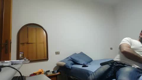Snapshot of attila85 chatting on March 7, 5:21 pm Bleakw85 online show from March 7, 5:21 pm