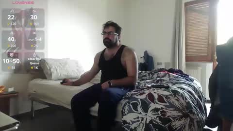 Snapshot of attila85 chatting on April 9, 6:02 am Bleakw85 online show from April 9, 6:02 am