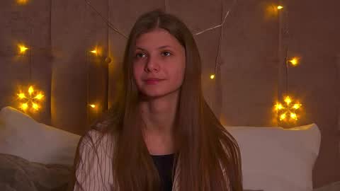 Audrey online show from December 14, 1:59 pm