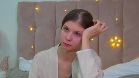 Audrey online show from December 24, 4:08 pm