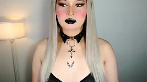 Audrey online show from March 27, 7:14 am