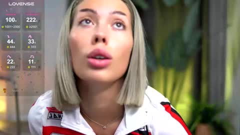 Isabella online show from October 3, 3:25 am