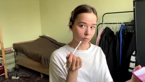 Mari online show from April 13, 10:32 am