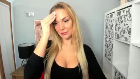 AulloraSensual online show from January 4, 6:30 am