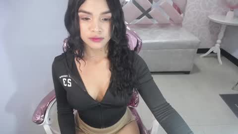 Aura online show from April 11, 12:42 pm