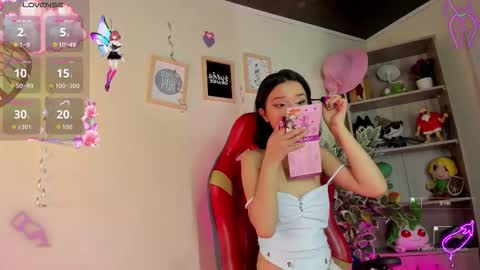 Snapshot of aura_rouss chatting on September 26, 4:22 pm aura_rouss online show from September 26, 4:22 pm