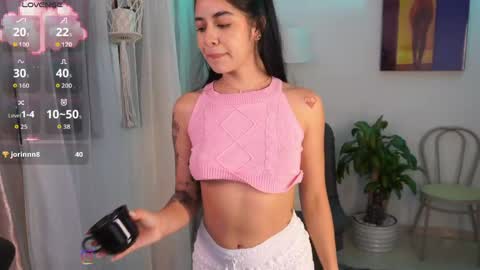 Snapshot of aura_sensual chatting on May 14, 11:33 pm . online show from May 14, 11:33 pm