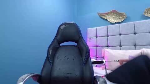 Aura Arnau online show from January 7, 4:42 pm