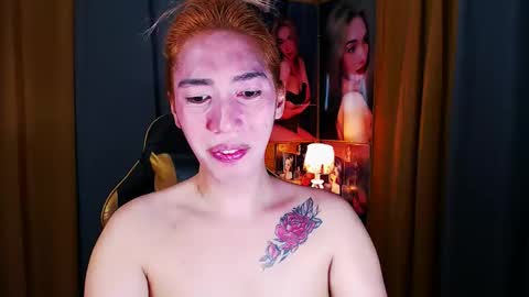 Snapshot of aurakharisma_xx chatting on May 1, 6:12 pm Miss awra online show from May 1, 6:12 pm
