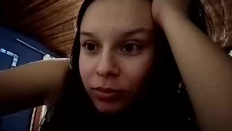 Snapshot of auran_v888 chatting on May 30, 3:47 am auran_v888 online show from May 30, 3:47 am