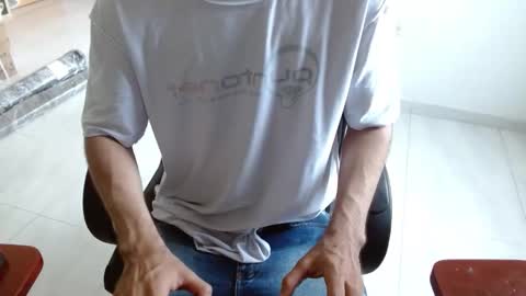 Aureliano online show from February 14, 10:06 pm