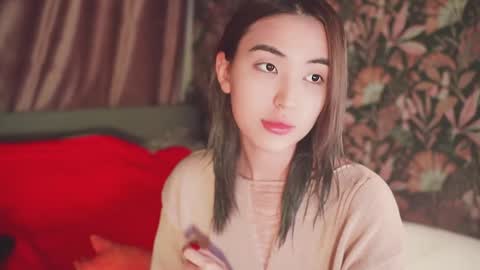 Nayeon online show from December 22, 4:27 pm