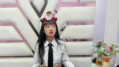 aurora online show from December 12, 6:42 pm