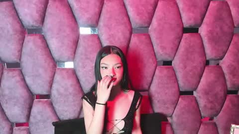 aurora online show from February 20, 2:39 pm