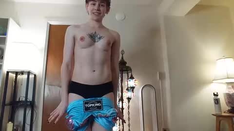 Snapshot of aurora_996 chatting on March 1, 4:47 am Aurora online show from March 1, 4:47 am