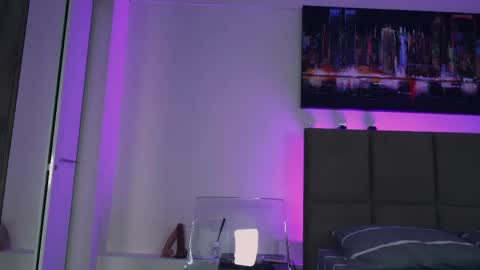 Snapshot of aurora_cherry chatting on April 17, 6:55 pm Aurora online show from April 17, 6:55 pm