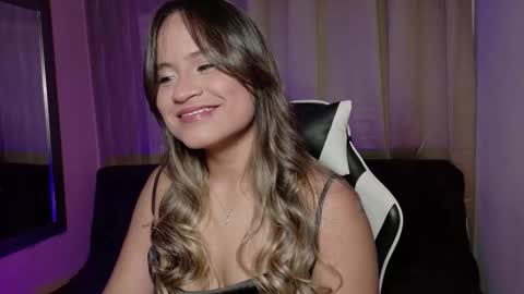 aurora_collins08 online show from November 12, 4:07 pm