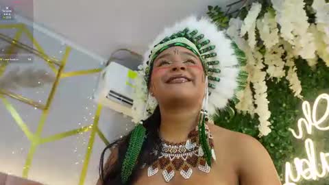 Snapshot of aurora_cruz chatting on July 19, 9:07 pm aurora_cruz online show from July 19, 9:07 pm