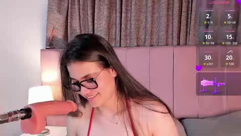 Snapshot of aurora_divine chatting on February 24, 11:19 pm aurora_divine online show from February 24, 11:19 pm