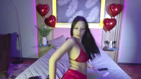 Snapshot of aurora_radiance chatting on February 14, 10:38 am Serena online show from February 14, 10:38 am