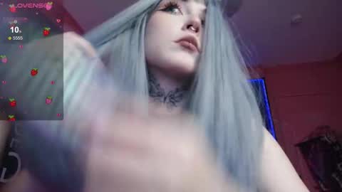 Snapshot of aurora_radiance chatting on September 20, 8:59 am Serena online show from September 20, 8:59 am