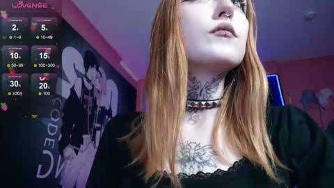 Snapshot of aurora_radiance chatting on September 22, 8:05 am Serena online show from September 22, 8:05 am