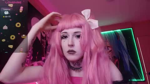 Snapshot of aurora_radiance chatting on October 17, 8:17 am Serena online show from October 17, 8:17 am