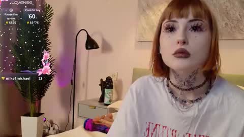 Snapshot of aurora_radiance chatting on January 9, 8:28 am Serena online show from January 9, 8:28 am