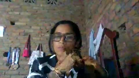 Snapshot of auroraangels1 chatting on June 1, 12:56 am auroraangels1 online show from June 1, 12:56 am