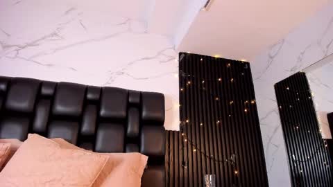 Aurora online show from September 19, 11:49 pm