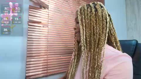 Ariana online show from September 29, 7:51 pm