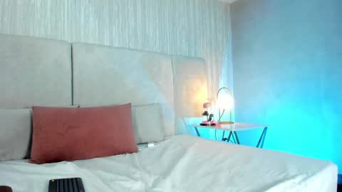 ...  ... online show from December 12, 11:58 pm