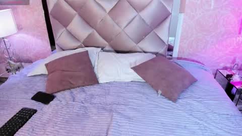 Aurora online show from January 28, 8:04 pm