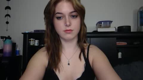 Snapshot of auroralightz1 chatting on November 11, 4:34 am auroralightz1 online show from November 11, 4:34 am