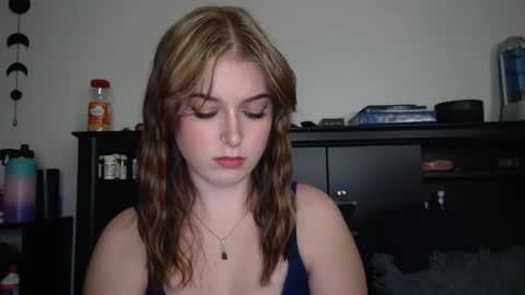 Snapshot of auroralightz1 chatting on December 2, 2:50 am auroralightz1 online show from December 2, 2:50 am