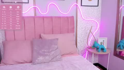 Mariana  online show from May 15, 11:01 pm