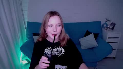 Aurora online show from October 8, 5:10 pm