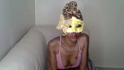 Sparkles online show from December 20, 10:28 pm