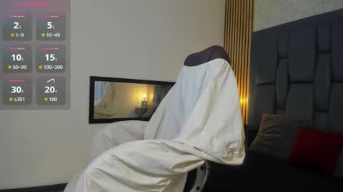 aurore online show from October 23, 12:04 pm