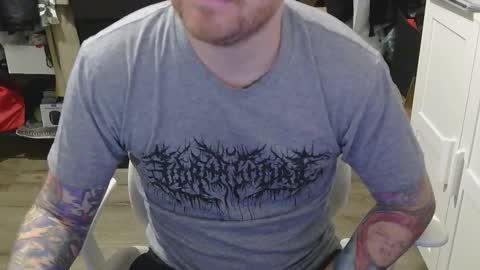 Snapshot of ausmopolitan chatting on February 11, 11:54 pm ausmopolitan online show from February 11, 11:54 pm