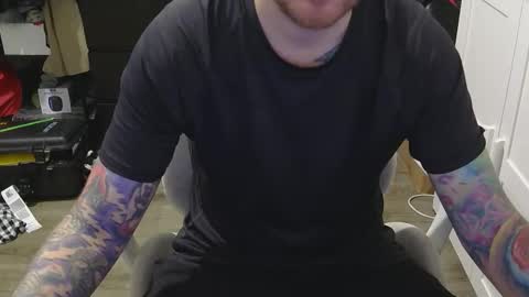 Snapshot of ausmopolitan chatting on February 18, 11:11 pm ausmopolitan online show from February 18, 11:11 pm