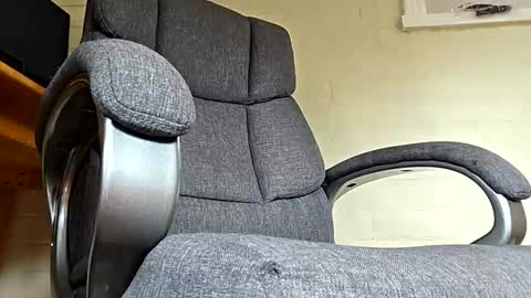 Snapshot of aussie_dadbod90 chatting on February 19, 6:53 am aussie_dadbod90 online show from February 19, 6:53 am