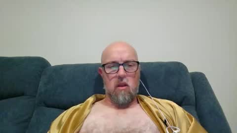 aussieguy73 online show from November 1, 1:35 pm