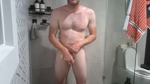 Snapshot of aussieweapon chatting on January 3, 11:57 am Nick online show from January 3, 11:57 am