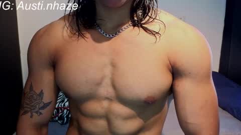 Snapshot of austiin_haze chatting on April 21, 2:34 pm Austin online show from April 21, 2:34 pm