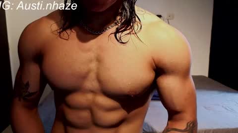 Snapshot of austiin_haze chatting on April 29, 2:32 pm Austin online show from April 29, 2:32 pm