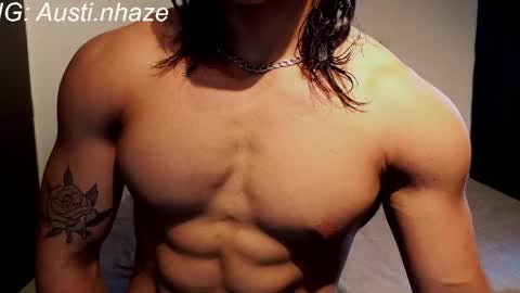 Snapshot of austiin_haze chatting on April 29, 9:21 pm Austin online show from April 29, 9:21 pm